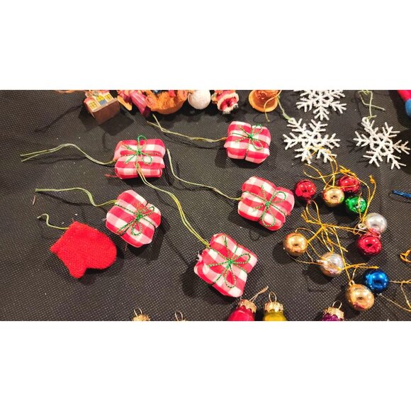 63 Vintage Mini Christmas Ornaments Set Mixed Glass - Picture 11 of 14